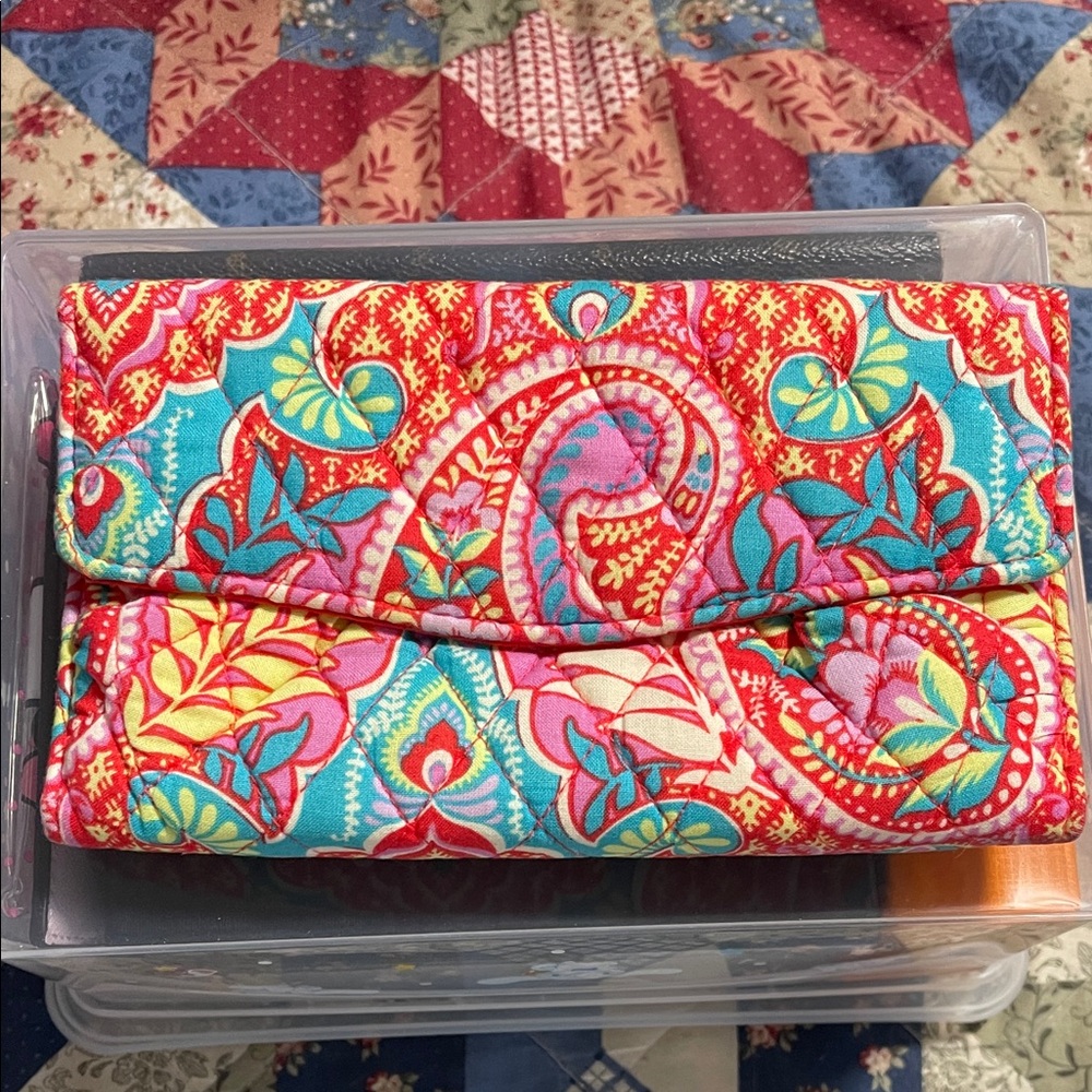 Vera Bradley Red and Pink Paisley Wallet (Preloved)